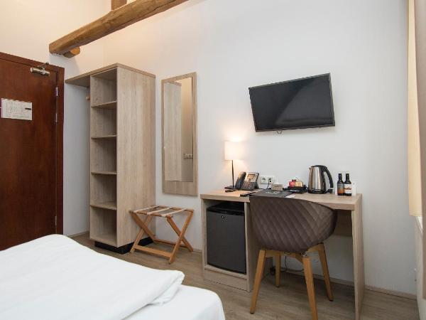 Center Hotels Plaza : photo 3 de la chambre chambre simple standard