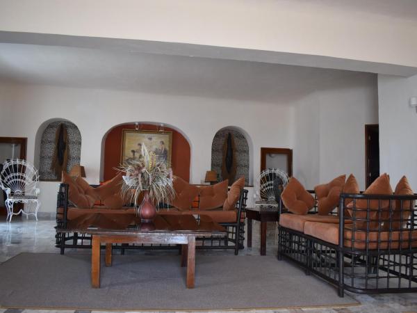 Villablanca Garden Beach Hotel : photo 8 de la chambre suite junior avec terrasse