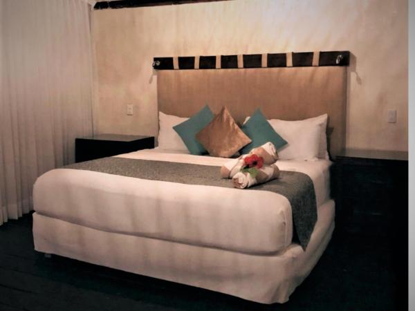 Villa Las Estrellas Tulum - located at the party zone : photo 1 de la chambre suite junior - vue sur jardin