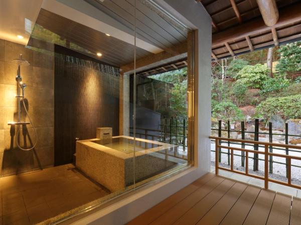 Arima Onsen Taketoritei Maruyama : photo 3 de la chambre chambre lit king-size avec baignoire spa - non-fumeurs - 312