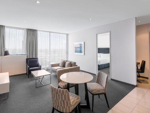 Meriton Suites Campbell Street, Sydney : photo 10 de la chambre suite 1 chambre altitude