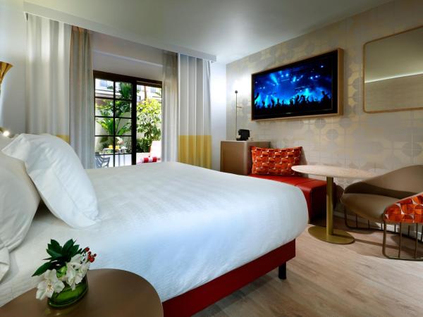 Hard Rock Hotel Marbella - Puerto Banús : photo 3 de la chambre chambre lits jumeaux de luxe avec terrasse