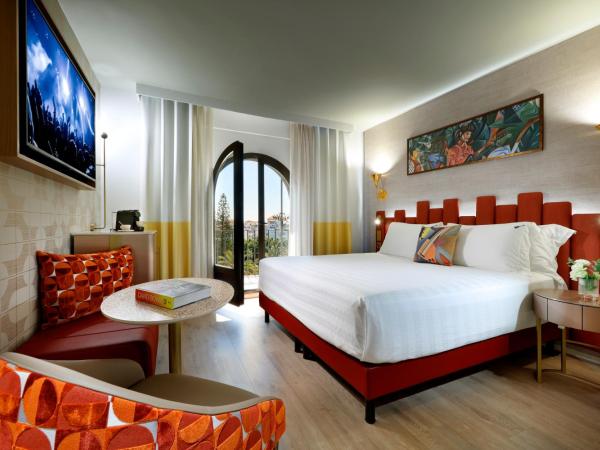 Hard Rock Hotel Marbella - Puerto Banús : photo 1 de la chambre chambre lits jumeaux supérieure