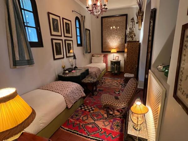 Aux 3 Portes : photo 6 de la chambre chambre lits jumeaux Économique