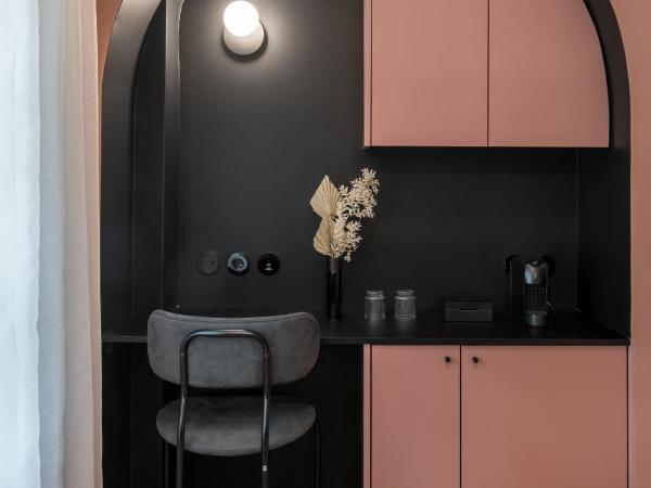 72 AD Suites : photo 4 de la chambre chambre double affaires