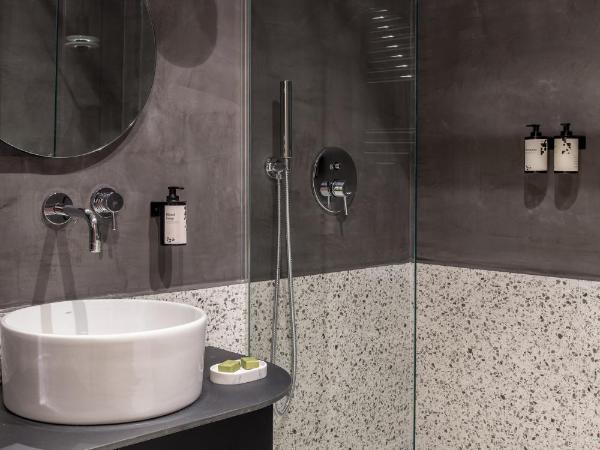 72 AD Suites : photo 6 de la chambre chambre double affaires