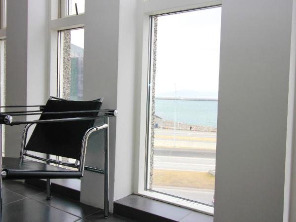 Center Hotels Arnarhvoll : photo 4 de la chambre chambre double deluxe - vue sur mer