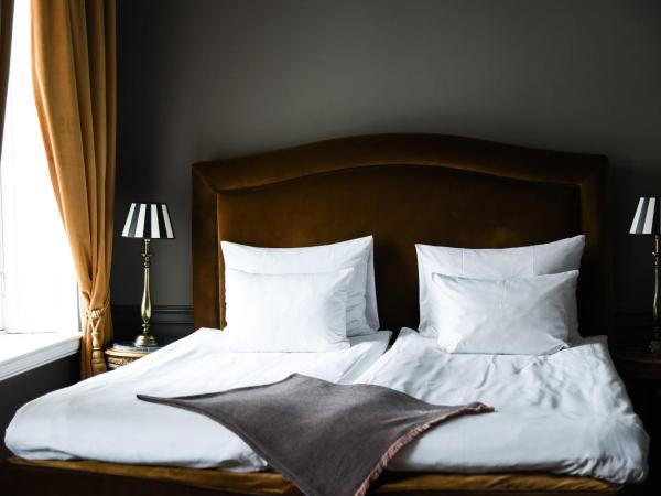 Hotel Eggers : photo 3 de la chambre chambre double supérieure - vue sur ville