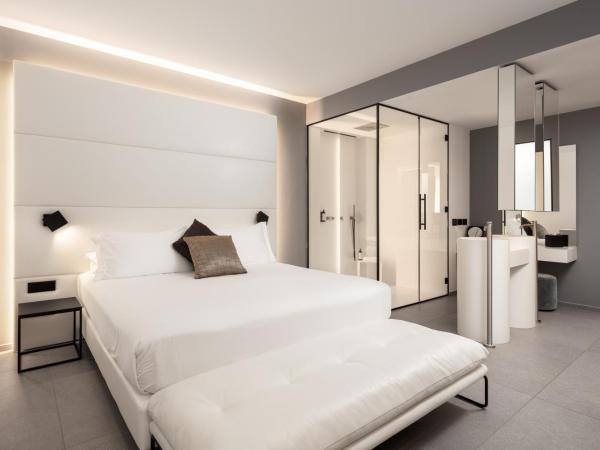 J44 Lifestyle Hotel : photo 2 de la chambre suite lit king-size