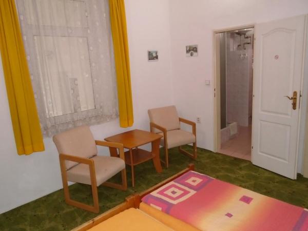 Pension Dobroucky : photo 7 de la chambre chambre lits jumeaux