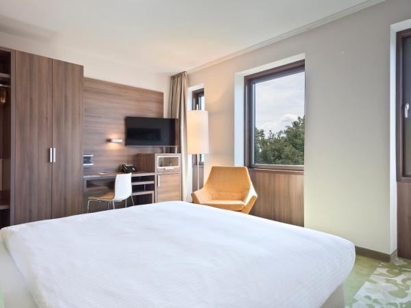 Meliá Düsseldorf : photo 3 de la chambre chambre meliá - vue sur parc