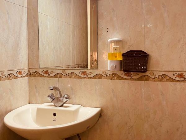 Bern Hostel By Zero Jhanjhat : photo 8 de la chambre lit dans dortoir mixte de 8 lits