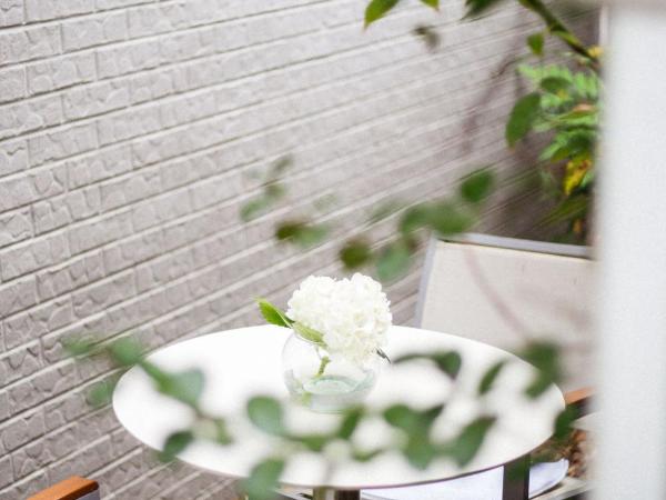 Hotel Ella : photo 6 de la chambre hébergement de luxe - bord de piscine