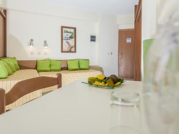 Majestic Hotel - Adults Only : photo 6 de la chambre appartement 1 chambre - vue sur ville