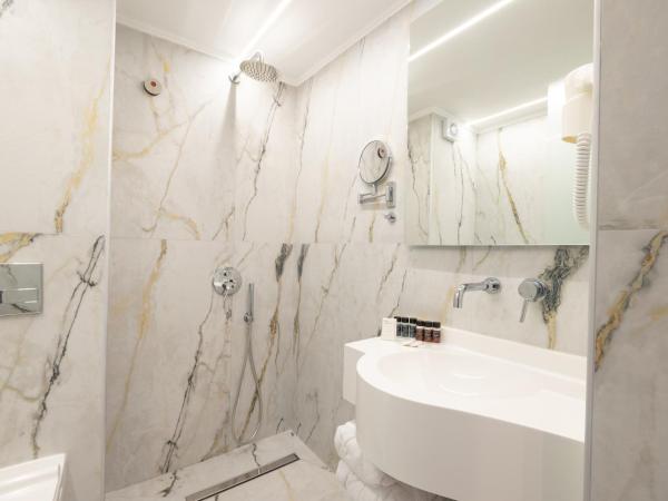 Modern Revival Luxury Hotel : photo 1 de la chambre chambre familiale deluxe