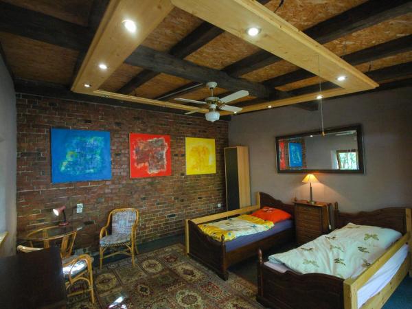 Sandino Hostel - Solo Traveler Sanctuary : photo 5 de la chambre chambre lits jumeaux standard