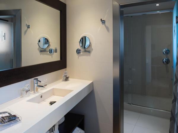 Catalonia Avinyo : photo 4 de la chambre chambre double ou lits jumeaux supérieure avec terrasse