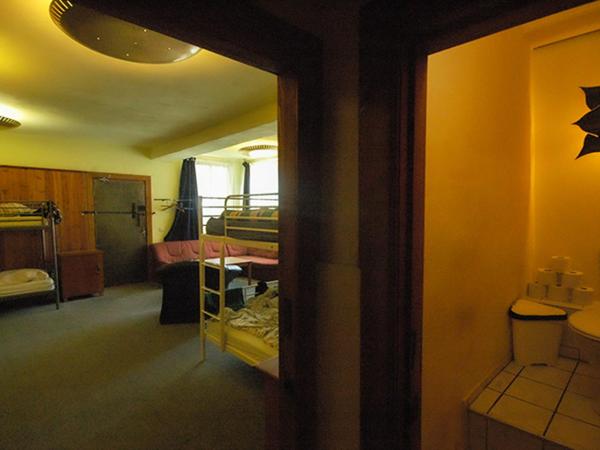 Sandino Hostel - Solo Traveler Sanctuary : photo 4 de la chambre lit dans dortoir mixte de 9 lits