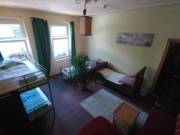 Sandino Hostel - Solo Traveler Sanctuary : photo 4 de la chambre lit dans dortoir mixte de 6 lits