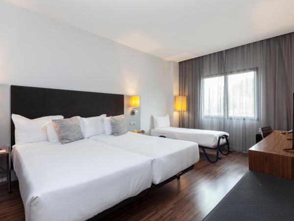 Hotel Palau de Bellavista Girona by URH : photo 2 de la chambre chambre double ou lits jumeaux avec lit d'appoint