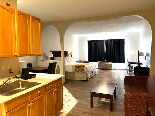 Baymont by Wyndham Houston Brookhollow : photo 2 de la chambre suite lit king-size – non-fumeurs