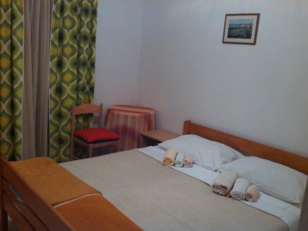 Apartments and rooms with parking space Rovinj - 16796 : photo 2 de la chambre appartement 1 chambre avec terrasse