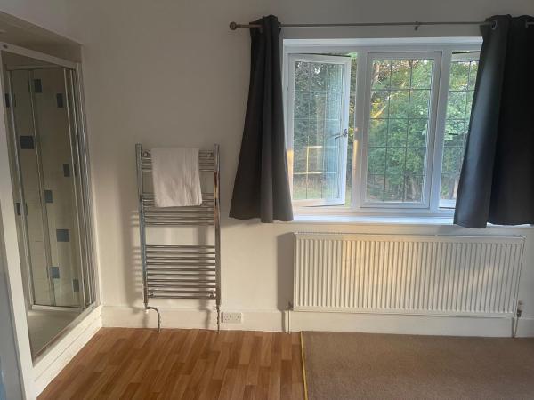 Canford house on Westbury on Trym : photo 5 de la chambre double room with shower (large)