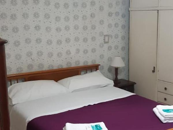 Hotel El Pibe : photo 5 de la chambre chambre double avec salle de bains privative