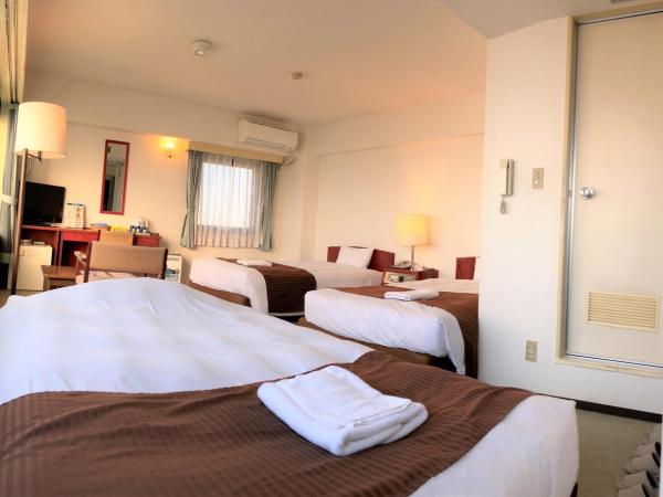 Sky Heart Hotel Koiwa : photo 4 de la chambre chambre triple