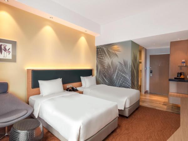 Holiday Inn Express Kota Kinabalu City Centre, an IHG Hotel : photo 5 de la chambre chambre standard