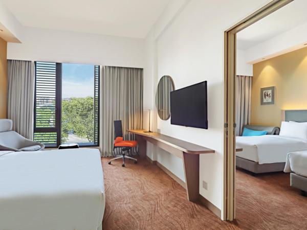 Holiday Inn Express Kota Kinabalu City Centre, an IHG Hotel : photo 9 de la chambre chambre standard