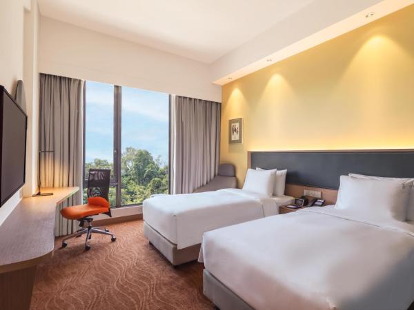 Holiday Inn Express Kota Kinabalu City Centre, an IHG Hotel : photo 8 de la chambre chambre standard