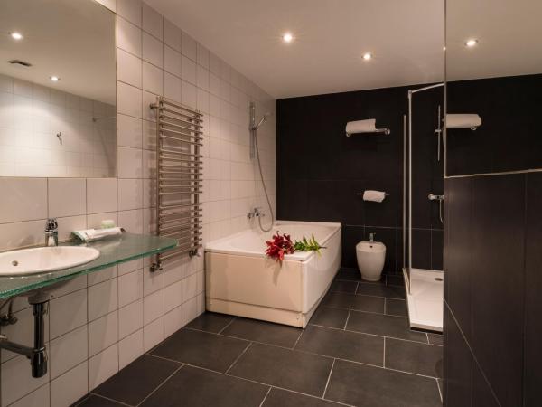 Hotel Avenida : photo 2 de la chambre suite