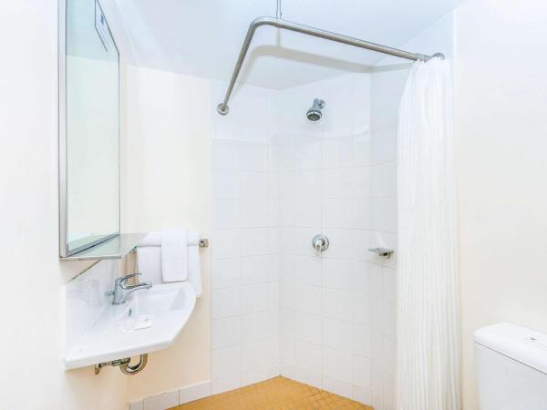 ibis budget Sydney Airport : photo 2 de la chambre chambre standard lit queen-size
