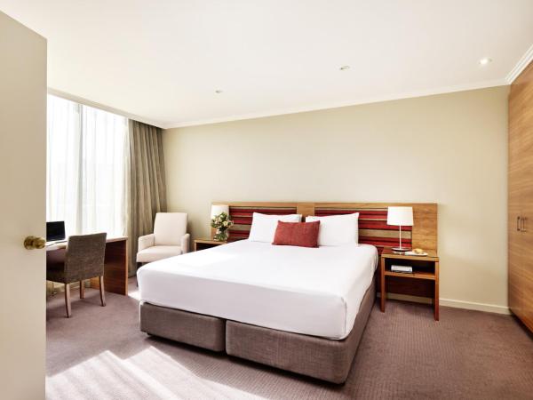 View Melbourne : photo 3 de la chambre suite lit king-size avec baignoire spa