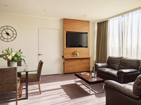 View Melbourne : photo 6 de la chambre suite lit king-size avec baignoire spa