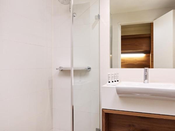 View Melbourne : photo 4 de la chambre chambre lit king-size - vue sur ville