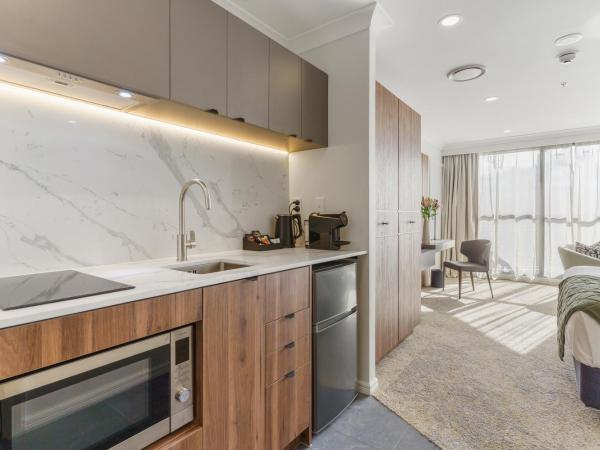 Parkside Hotel & Apartments : photo 2 de la chambre suite supérieure