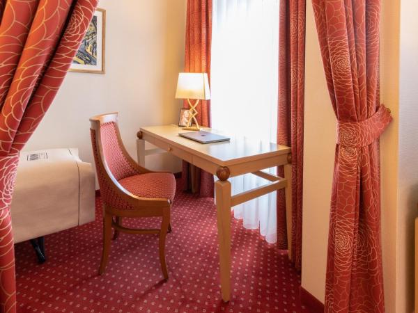 Novum Hotel Kronprinz Berlin : photo 5 de la chambre chambre double confort avec canapé-lit