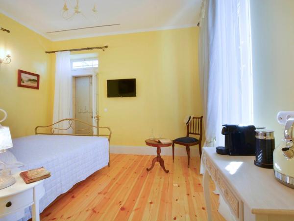 History House : photo 2 de la chambre chambre double avec balcon