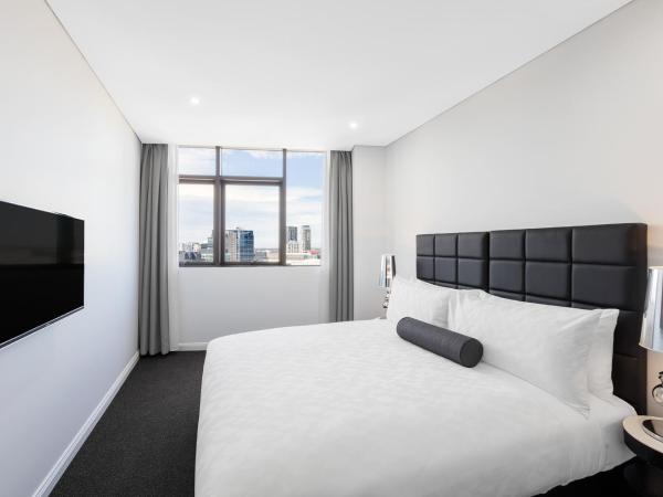 Meriton Suites Church Street, Parramatta : photo 8 de la chambre suite 2 chambres sky