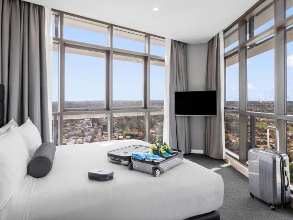 Meriton Suites Church Street, Parramatta : photo 6 de la chambre suite 3 chambres - vue sur rivière