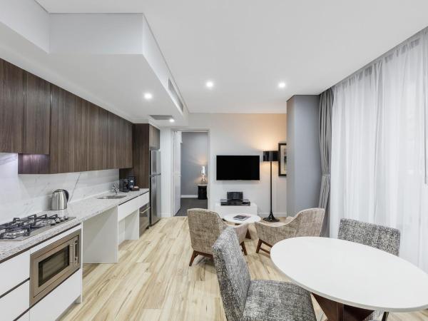 Meriton Suites Church Street, Parramatta : photo 1 de la chambre suite 1 chambre pour personnes à mobilité réduite