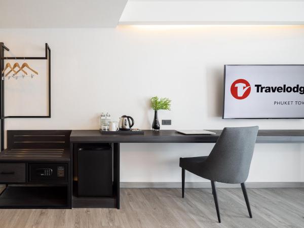 Travelodge Phuket Town : photo 7 de la chambre hébergement deluxe plus