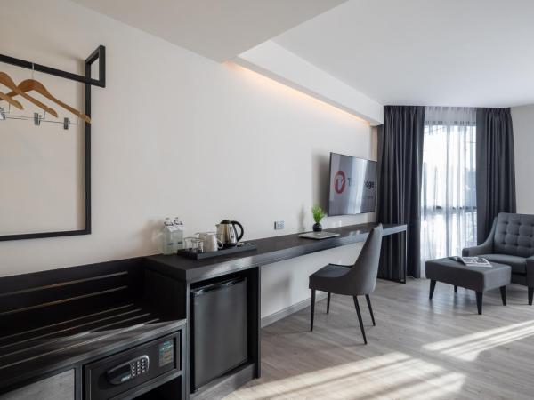 Travelodge Phuket Town : photo 5 de la chambre hébergement deluxe plus