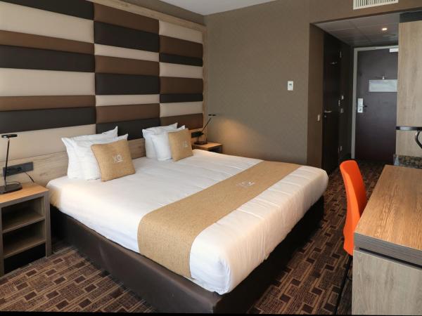 XO Hotels Blue Tower : photo 1 de la chambre chambre double standard