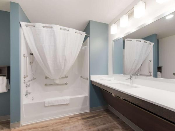 WoodSpring Suites Philadelphia Northeast : photo 4 de la chambre chambre lit queen-size standard - non-fumeurs