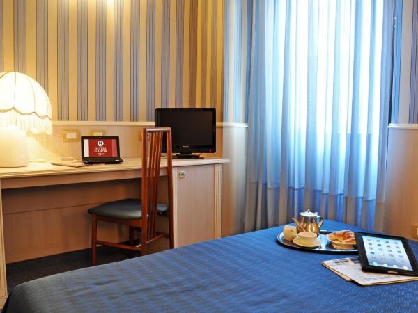 Hotel Garda : photo 7 de la chambre chambre double