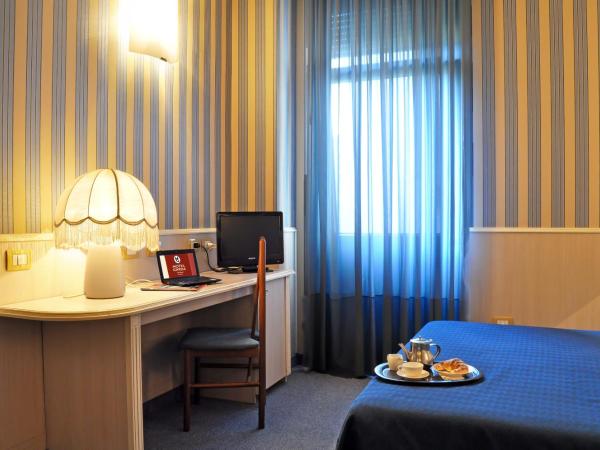 Hotel Garda : photo 10 de la chambre chambre double