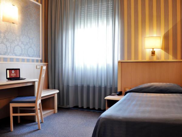 Hotel Garda : photo 9 de la chambre chambre simple